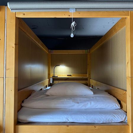 Capsule Hotel Continue Nijojokita Кіото Екстер'єр фото
