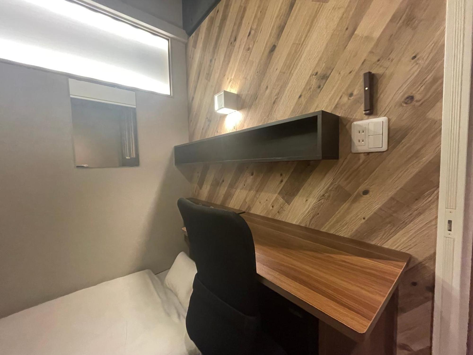 Capsule Hotel Continue Nijojokita Кіото Екстер'єр фото