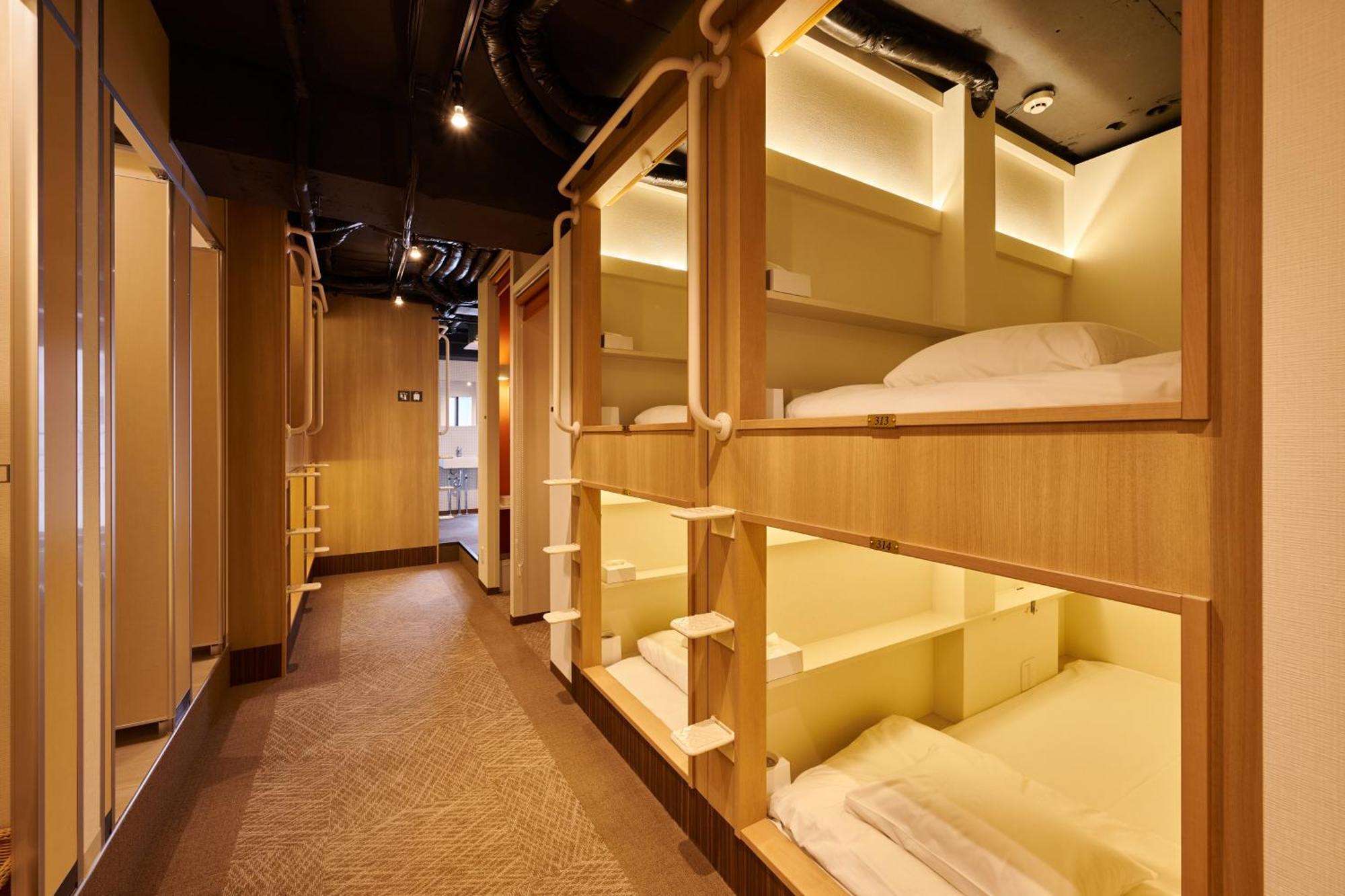 Capsule Hotel Continue Nijojokita Кіото Екстер'єр фото