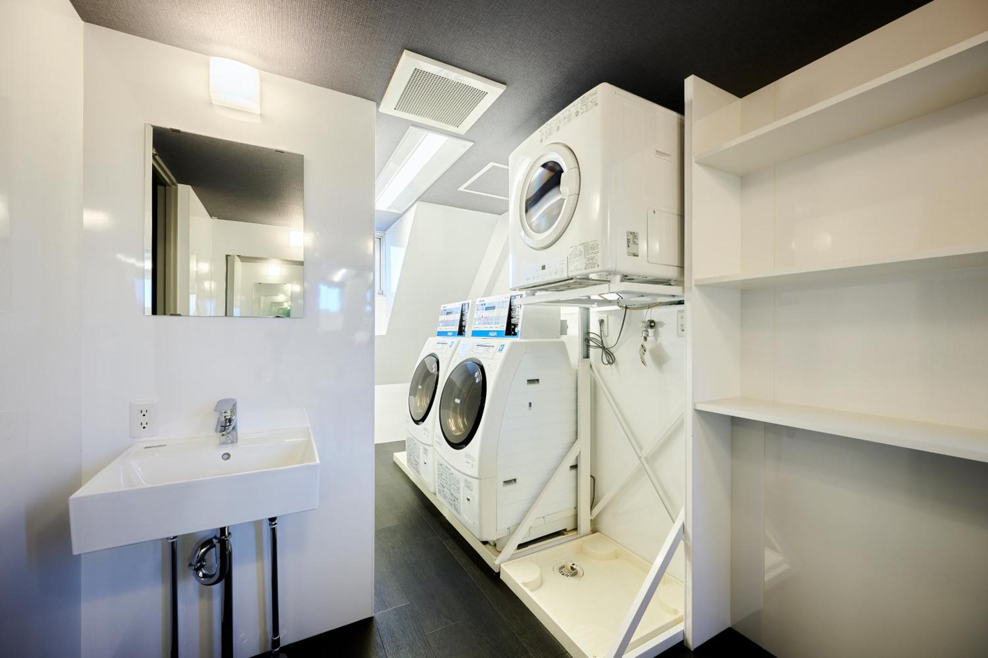 Capsule Hotel Continue Nijojokita Кіото Екстер'єр фото