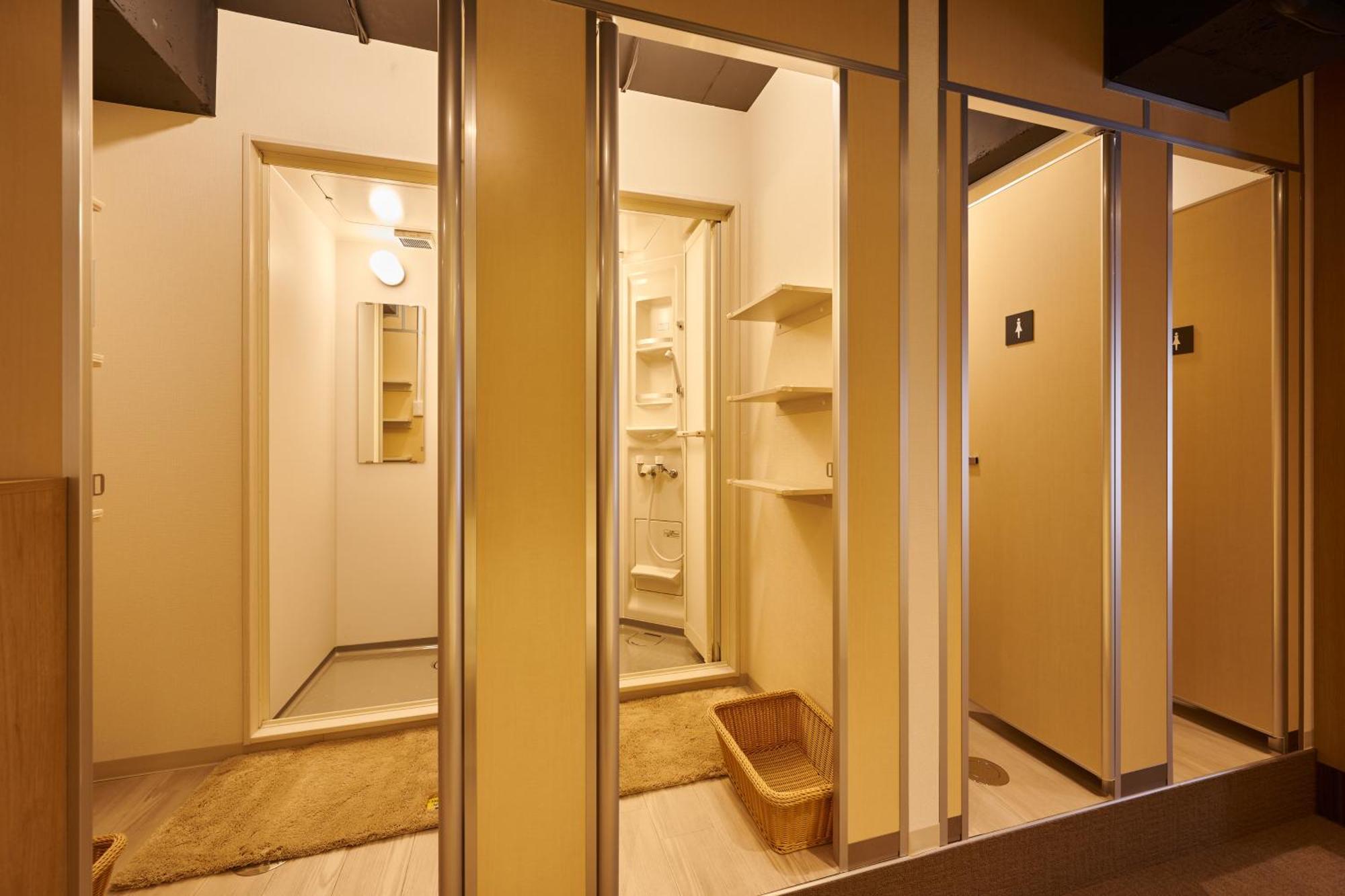 Capsule Hotel Continue Nijojokita Кіото Екстер'єр фото